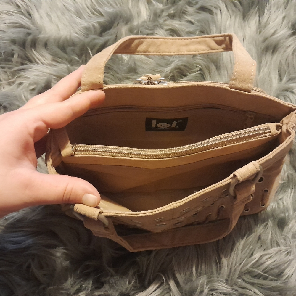 L.E.I Purse - Picture 4 of 4